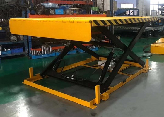 Hydraulic Scissor Dock Lift , Forklift Scissor Lift Is The Best Solution For Dock Warehouse Loading.