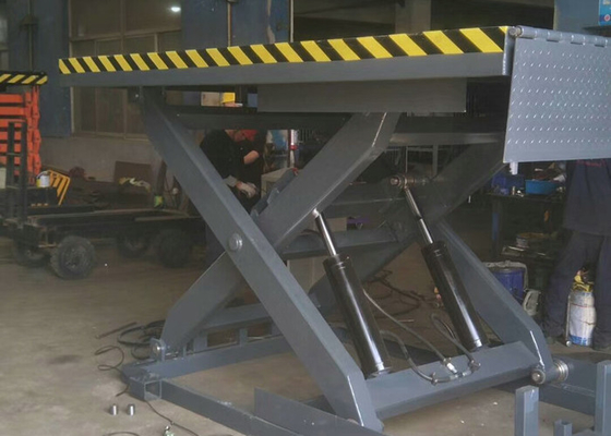 380V,400mm Lip Hydraulic Dock Lift Equipment Used At Truck Loading Bay