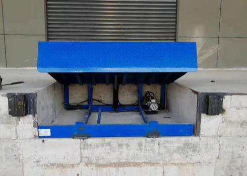 2000×2500mm Hydraulic Dock Levelers Hydraulic Loading Platform Custom Color