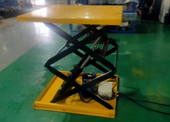 La Tabella di ascensore idraulica di forbici, verticale elettrico dell'ascensore del bacino ha alzato fino a 1.6m, 1.7m, personalizzazione di 1.8m