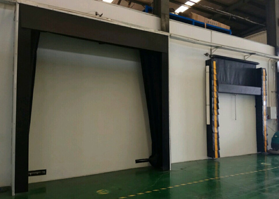 Warehouse Container Inflatable Dock Shelter With High Seal Insulation In Food Industry Cold Storage